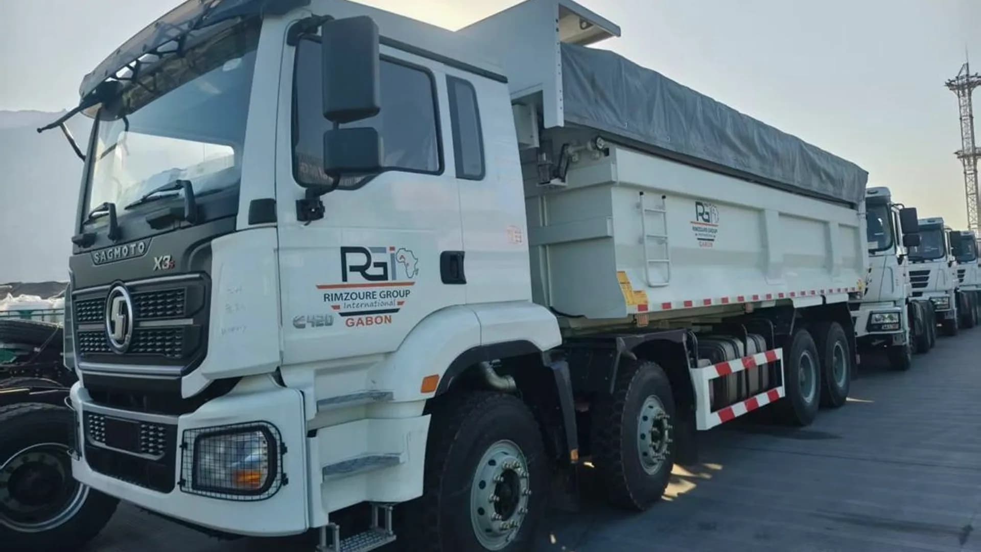 Flotte de camions de chantier Rimzoure